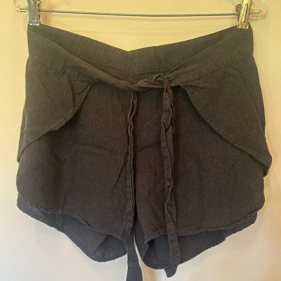 Patagonia dark gray Garden Island hemp-blend wrap tie-front shorts sz M - Picture 5 of 12